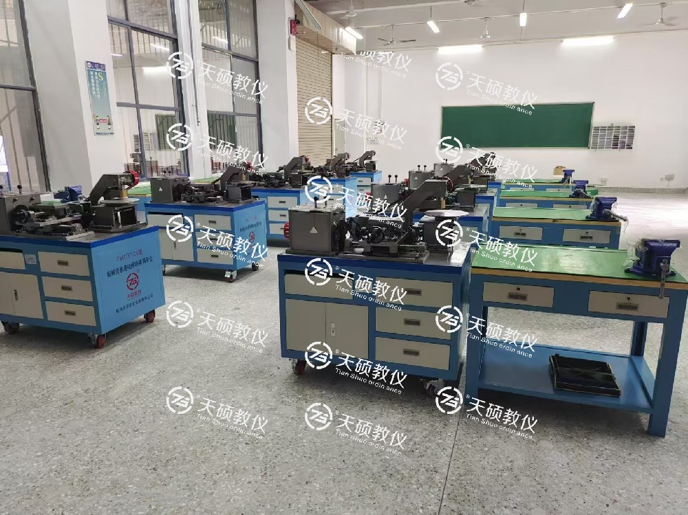 廣東省技師學院機械設備裝備與自動控製專（zhuān）業建設項目順利安裝、調試、驗收通過！